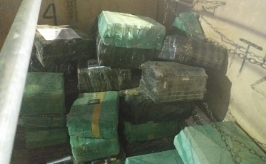 Cinco toneladas de maconha apreendidas em carga de milho (VÍDEO)