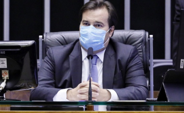 Maia quer votar projeto que regulamenta Fundeb na próxima semana