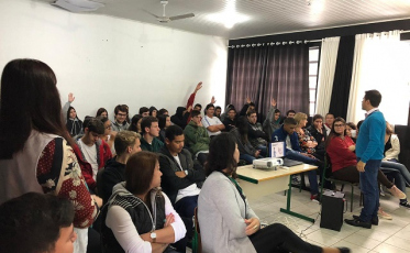 Estudantes de Maracajá orientados para o mercado de trabalho