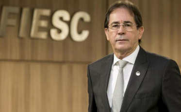 Fiesc promove debate sobre reforma tributária