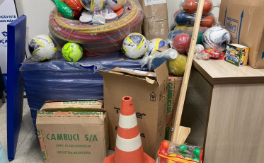 Içara: Escolas recebem kits com materiais de educação física novos