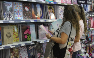 Pesquisa do Procon aponta variação de até 848% no material escolar