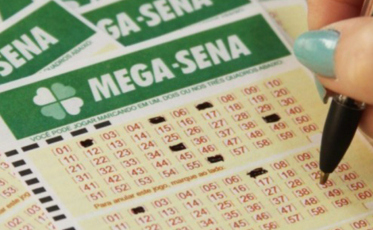 Concurso 3002 da Mega-Sena: veja os números sorteados nesta quinta-feira (30)