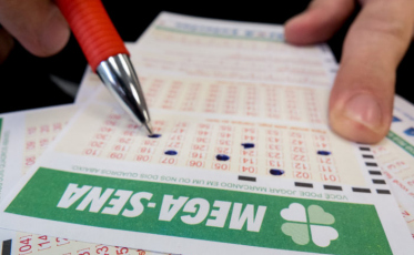 Mega-Sena sorteia R$ 100 milhões nesta quarta