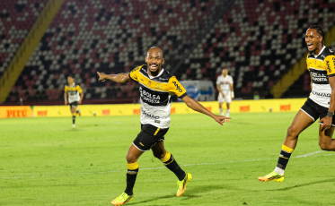 “Fortes e focados”: Waguininho aponta caminho do Criciúma contra o CRB