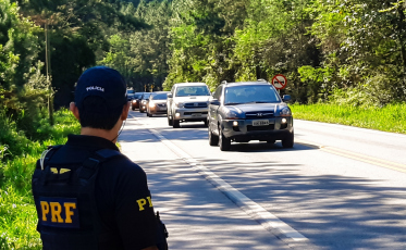 Mais movimento nas estradas: PRF inicia operação especial para o feriado de Corpus Christi