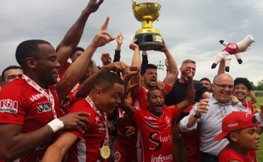 Já é tríplice coroa