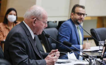 Reajuste do mínimo regional tem parecer favorável da Comissão de Finanças