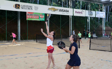 Atletas do Mampituba tem bons resultados no 1º Microrregional de Beach Tennis
