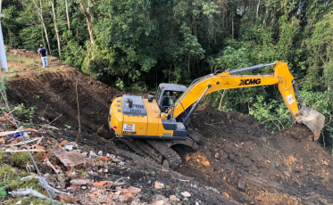 Solo para construção do Mirante do Morro Cechinel é preparado