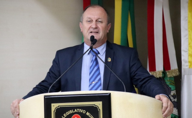 Miri Dagostim permanecerá no PP