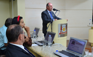 Por nova sede, presidente pede agilidade