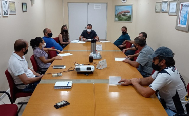 Moradores da Vila Lourdes tratam da conclusão do Centro Comunitário