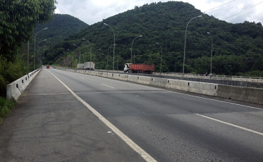 BR-101 é liberada no Morro dos Cavalos 