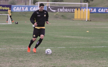 Nino é sondado para jogar pelo Fluminense