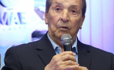 No Nomes & Marcas, uma homenagem a Osmar Nunes, que morreu nesta semana