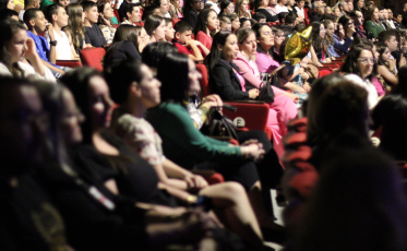 Homenagens e conquista de medalhas marcam as celebrações na Noite das Estrelas
