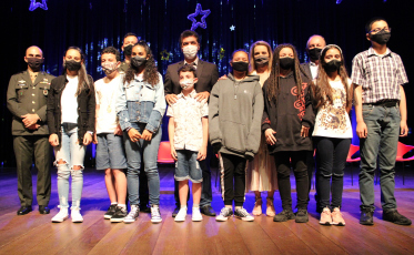 Noite das Estrelas: alunos são homenageados pelas conquistas em 2021