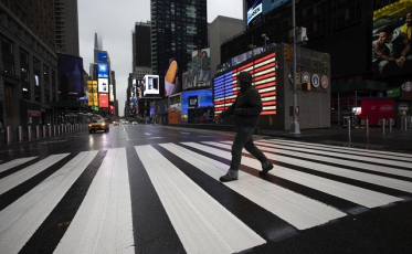 Nova York decide manter escolas fechadas pelo resto do ano letivo