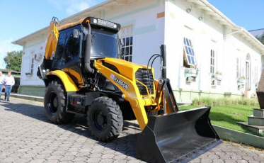 Maquinário reforçado em Cocal do Sul