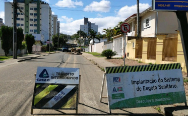Obras da Casan para a ampliação do sistema de esgoto avançam em Criciúma