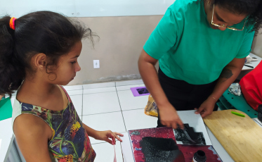 Oficinas artísticas: possibilidade de despertar potenciais na Casa da Infância