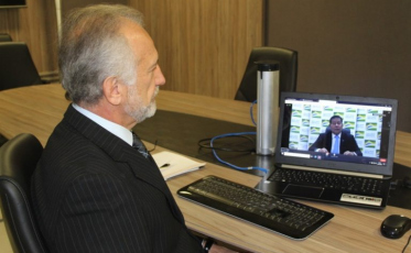 Empresários da construção debatem retomada do crescimento econômico