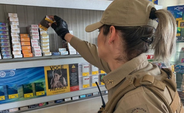 PM em operação contra o comércio ilegal de cigarros