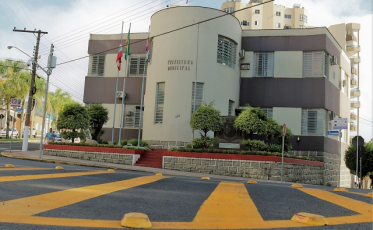 Pagamentos especiais da prefeitura movimentam Orleans