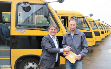 Orleans ganha reforço de um ônibus escolar