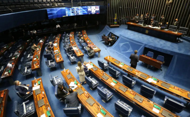 Som Maior realiza primeiro debate com candidatos ao Senado em SC nesta segunda; entenda o cargo