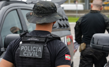Homem é preso suspeito de tentar matar companheira e filhas em Maracajá