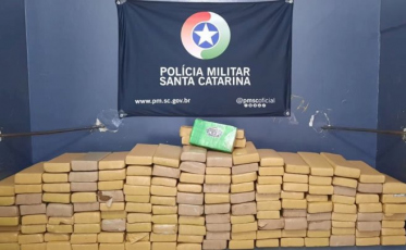 Quase 200 quilos de maconha são encontrados abandonados no sul