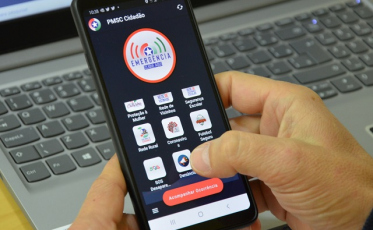 Covid-19: AMREC orienta população a denunciar via aplicativo da PM