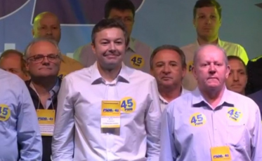 Domingo de convenção dos tucanos em Joinville