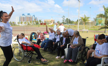 Moradores de casa de repouso ganham passeio e atividades no Dia do Idoso