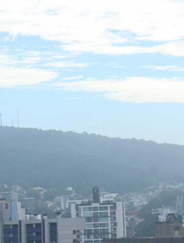 Sol aparece aos poucos e chuva pode chegar durante a noite no Sul de SC