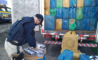 PRF apreende 116 mil maços de cigarros contrabandeados