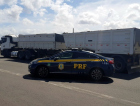 Em Araranguá, PRF flagra excesso de peso em caminhões