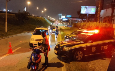 PRF flagra 131 motoristas alcoolizados
