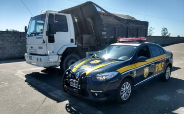 Caminhão é flagrado com mais de 15 toneladas acima do permitido