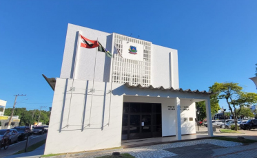 Morro da Fumaça abre vagas na Educação