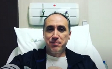 Hospitalizado padre Vander grava mensagem aos fiéis (VÍDEO) 