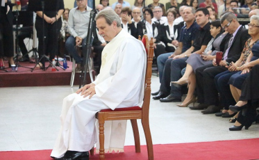 Viúvo é ordenado sacerdote em Sombrio