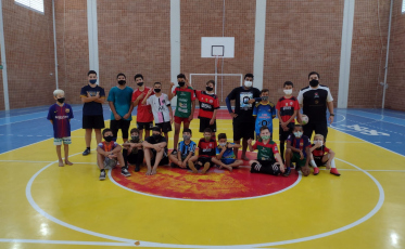 Alunos de futsal participam de palestras sobre a modalidade e sua história
