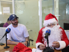 ((Áudio)) Ação de Natal distribui presentes e brindes em região carente de Criciúma