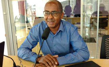 “Deus é uma realidade tanto quanto o Diabo, cabe a nós decidirmos o lado”