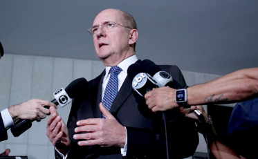 Paulo Bauer assume cargo no governo Bolsonaro