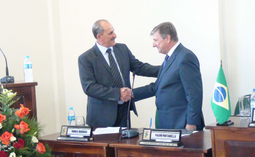 Em meio à crise, vice assume a prefeitura em Lauro Müller