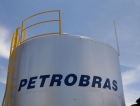 Petrobras aumenta em 2,5% preço da gasolina nas refinarias